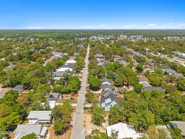 114 NE 31st Street, Oak Island, NC 28465