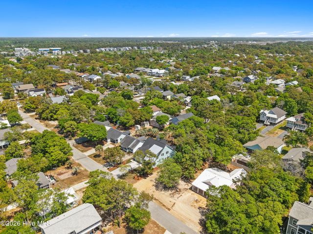 114 NE 31st Street, Oak Island, NC 28465