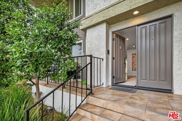904 5th Street 1, Santa Monica, CA 90403
