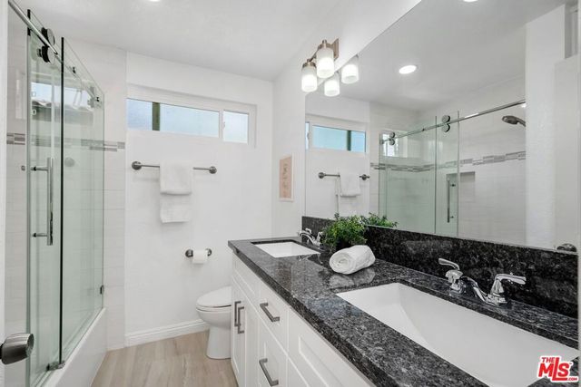 904 5th Street 1, Santa Monica, CA 90403