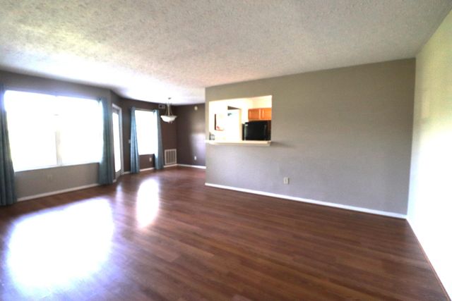 12 Meadow Lane, 3, Highland Heights, KY 41076