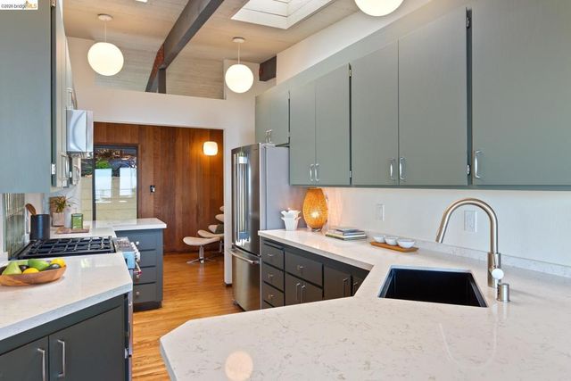 2724 Shasta Road, Berkeley, CA 94708