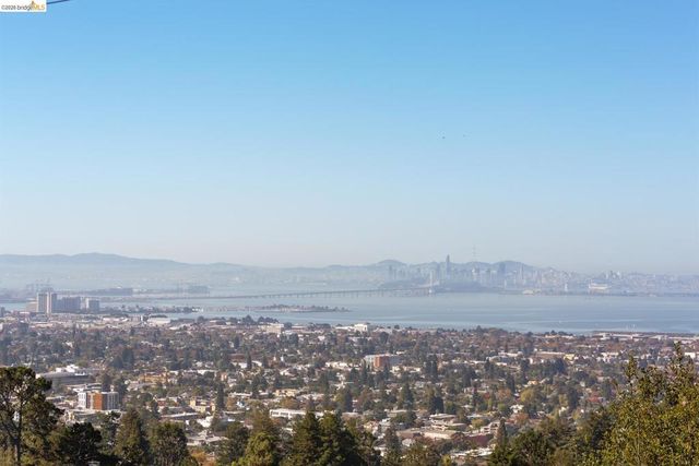 2724 Shasta Road, Berkeley, CA 94708