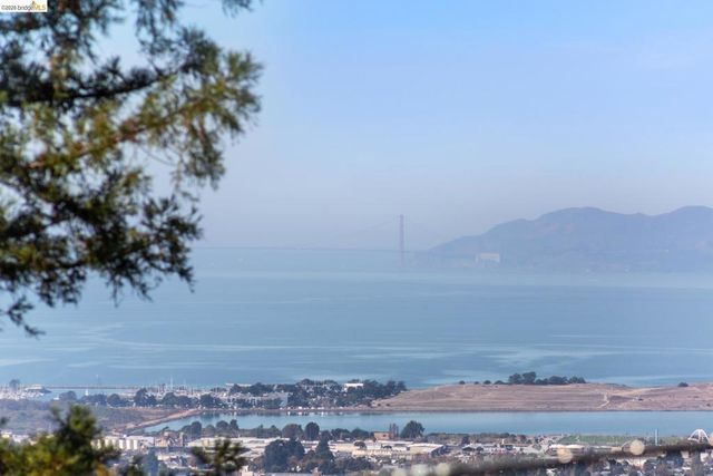 2724 Shasta Road, Berkeley, CA 94708