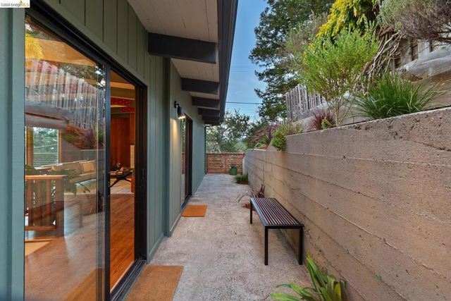 2724 Shasta Road, Berkeley, CA 94708