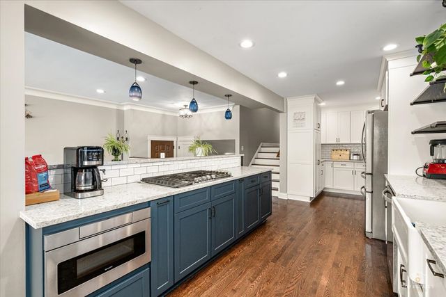 6320 W Lawrence Avenue, Chicago, IL 60630