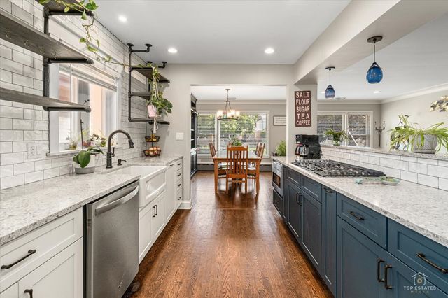 6320 W Lawrence Avenue, Chicago, IL 60630