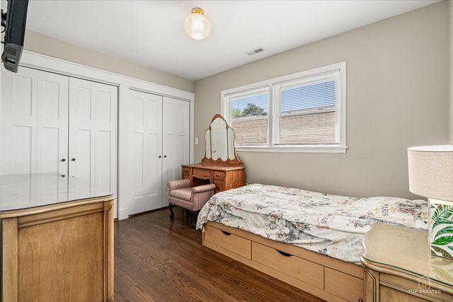 6320 W Lawrence Avenue, Chicago, IL 60630