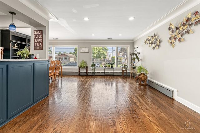6320 W Lawrence Avenue, Chicago, IL 60630