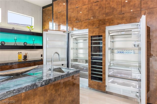 14 Sanctuary Peak Court, Henderson, NV 89012