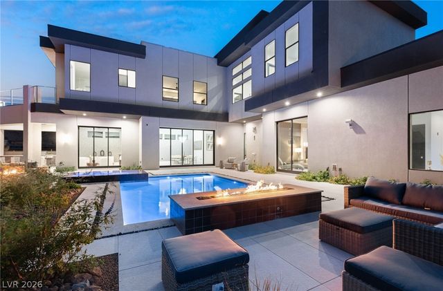 14 Sanctuary Peak Court, Henderson, NV 89012