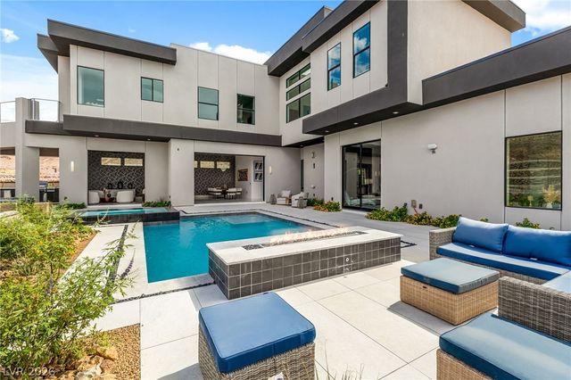 14 Sanctuary Peak Court, Henderson, NV 89012