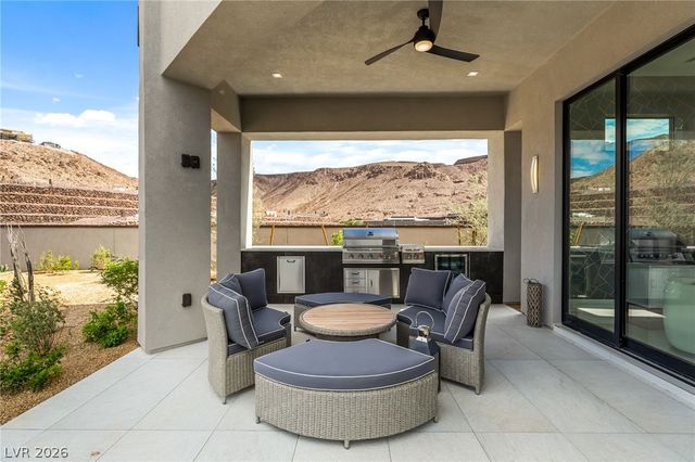 14 Sanctuary Peak Court, Henderson, NV 89012