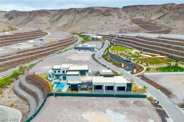 14 Sanctuary Peak Court, Henderson, NV 89012