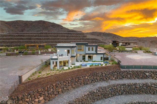 14 Sanctuary Peak Court, Henderson, NV 89012