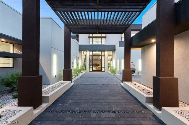 14 Sanctuary Peak Court, Henderson, NV 89012