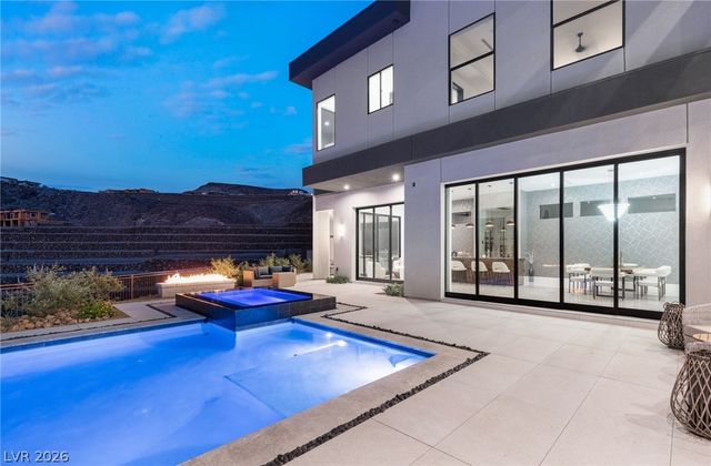 14 Sanctuary Peak Court, Henderson, NV 89012