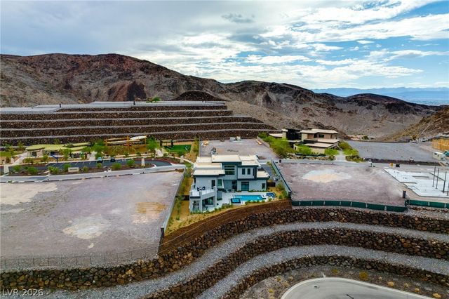 14 Sanctuary Peak Court, Henderson, NV 89012