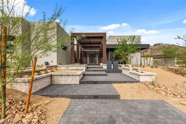 14 Sanctuary Peak Court, Henderson, NV 89012