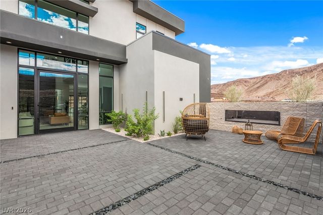 14 Sanctuary Peak Court, Henderson, NV 89012