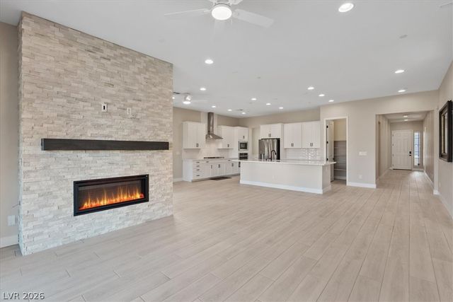 85 Cathedral Wash Place, Henderson, NV 89011