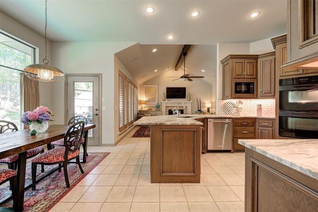 825 Crystal Creek Place, Edmond, OK 73034