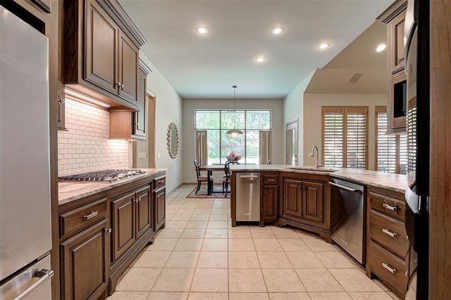 825 Crystal Creek Place, Edmond, OK 73034