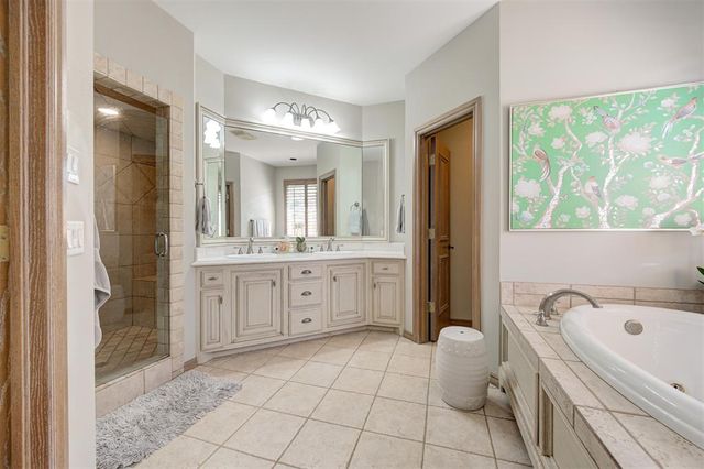 825 Crystal Creek Place, Edmond, OK 73034