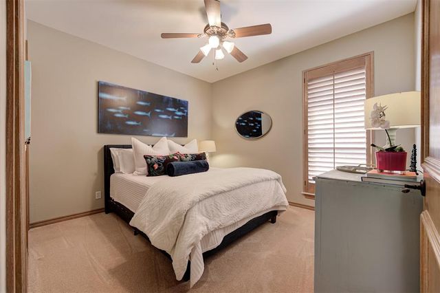 825 Crystal Creek Place, Edmond, OK 73034