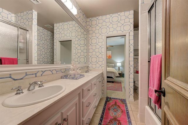 825 Crystal Creek Place, Edmond, OK 73034