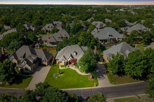 825 Crystal Creek Place, Edmond, OK 73034