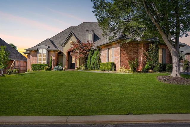 825 Crystal Creek Place, Edmond, OK 73034
