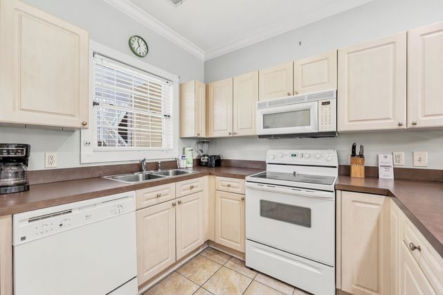 4893 Magnolia Pointe Ln Apt 202, Myrtle Beach, SC 29577