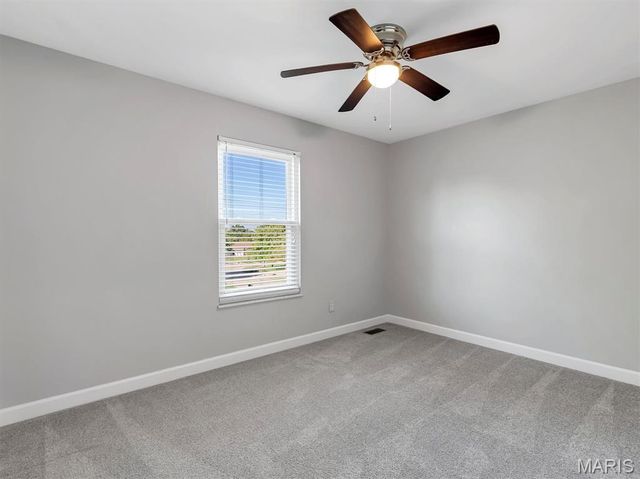 1221 Newport Landing Drive, Fenton, MO 63026