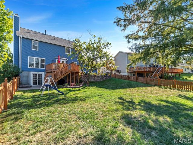 1221 Newport Landing Drive, Fenton, MO 63026