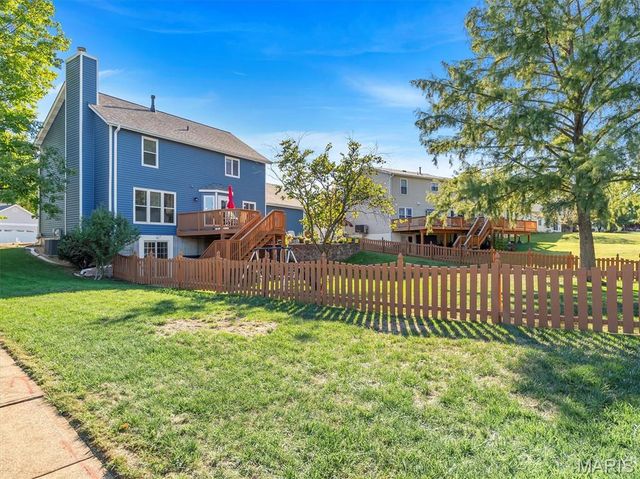 1221 Newport Landing Drive, Fenton, MO 63026