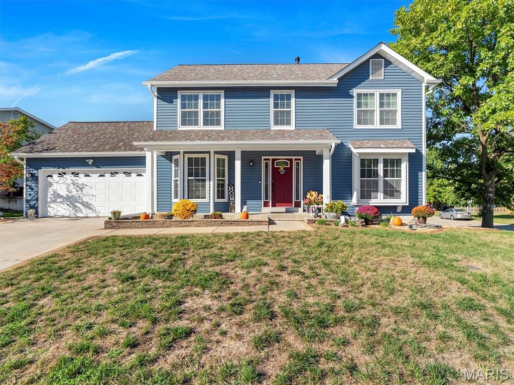 1221 Newport Landing Drive, Fenton, MO 63026