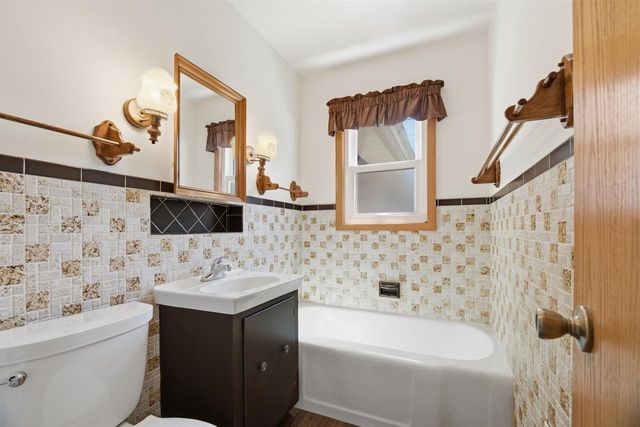 291 VINCENT STREET, Fond Du Lac, WI 54935