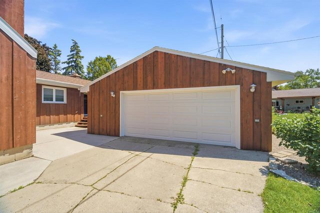 291 VINCENT STREET, Fond Du Lac, WI 54935