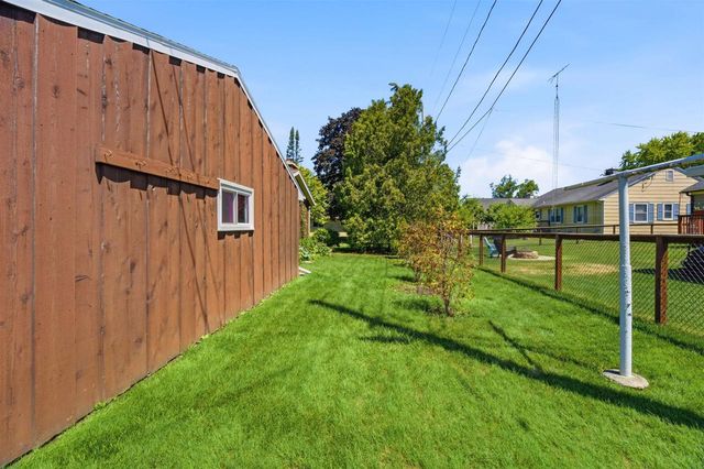 291 VINCENT STREET, Fond Du Lac, WI 54935