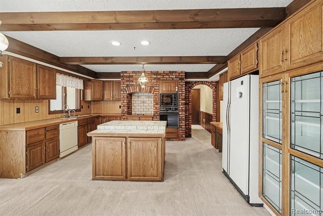10391 Hills Lane Drive, Goodrich, MI 48438