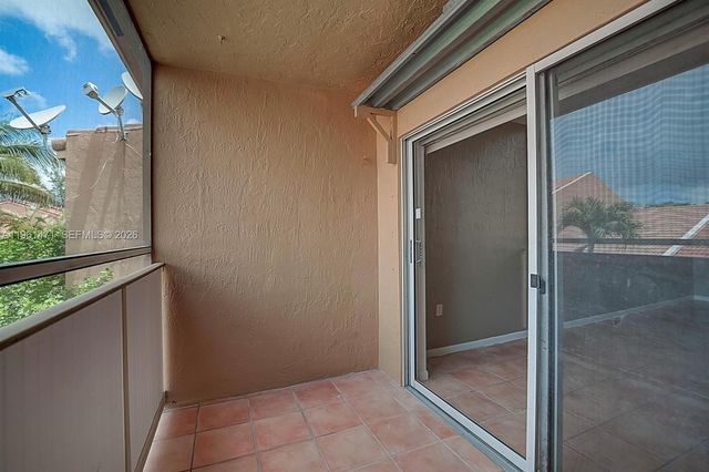 1132 NW 125th Path 204, Miami, FL 33182