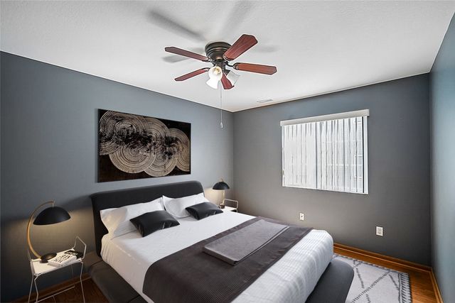 5916 Sutton Place 8, Urbandale, IA 50322