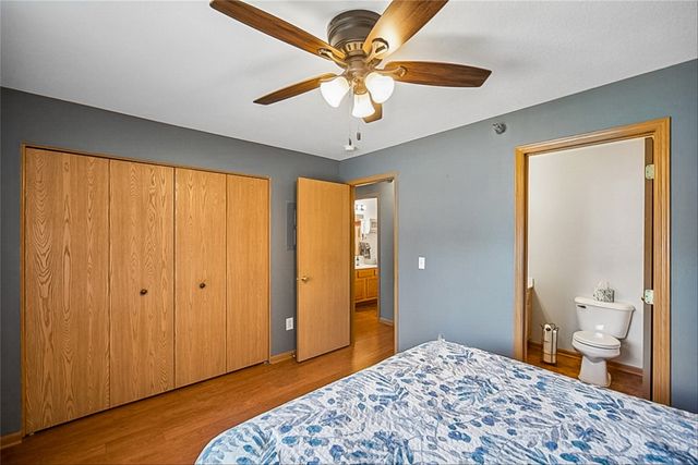 5916 Sutton Place 8, Urbandale, IA 50322