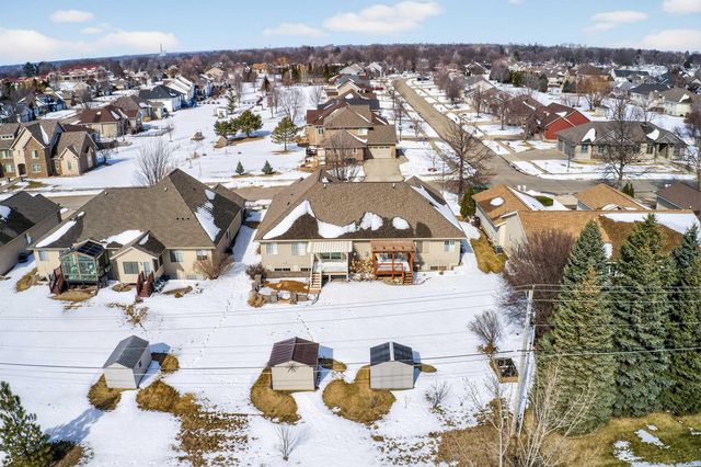 4801 Briarwood Drive, Cedar Falls, IA 50613