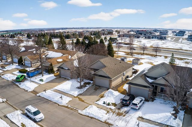 4801 Briarwood Drive, Cedar Falls, IA 50613