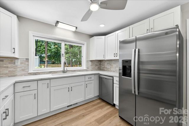 6018 Donegal Drive, Charlotte, NC 28212