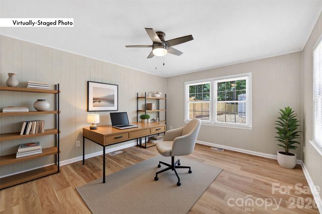 6018 Donegal Drive, Charlotte, NC 28212