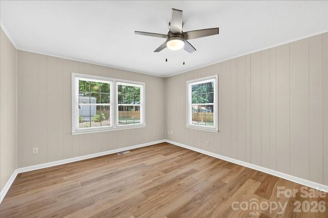 6018 Donegal Drive, Charlotte, NC 28212