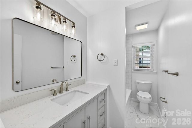6018 Donegal Drive, Charlotte, NC 28212